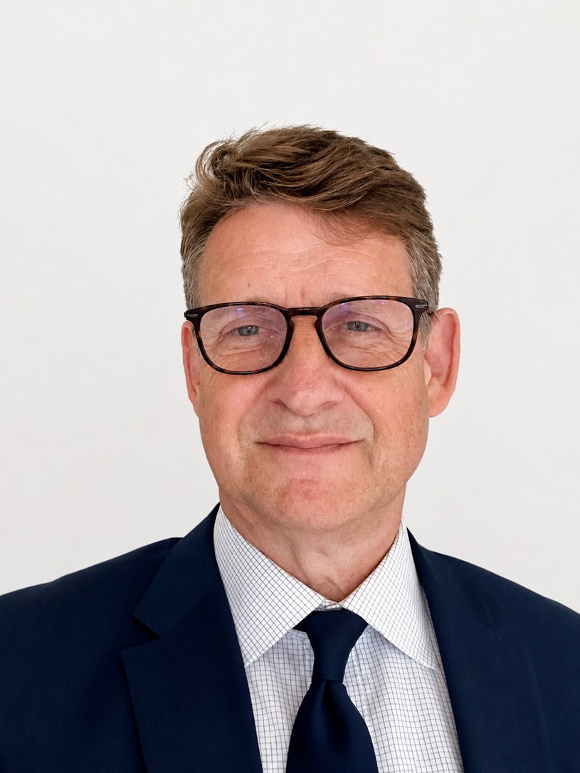 A photograph of Jonathan Rees KC, Acting Service Police Complaints Commissioner. 